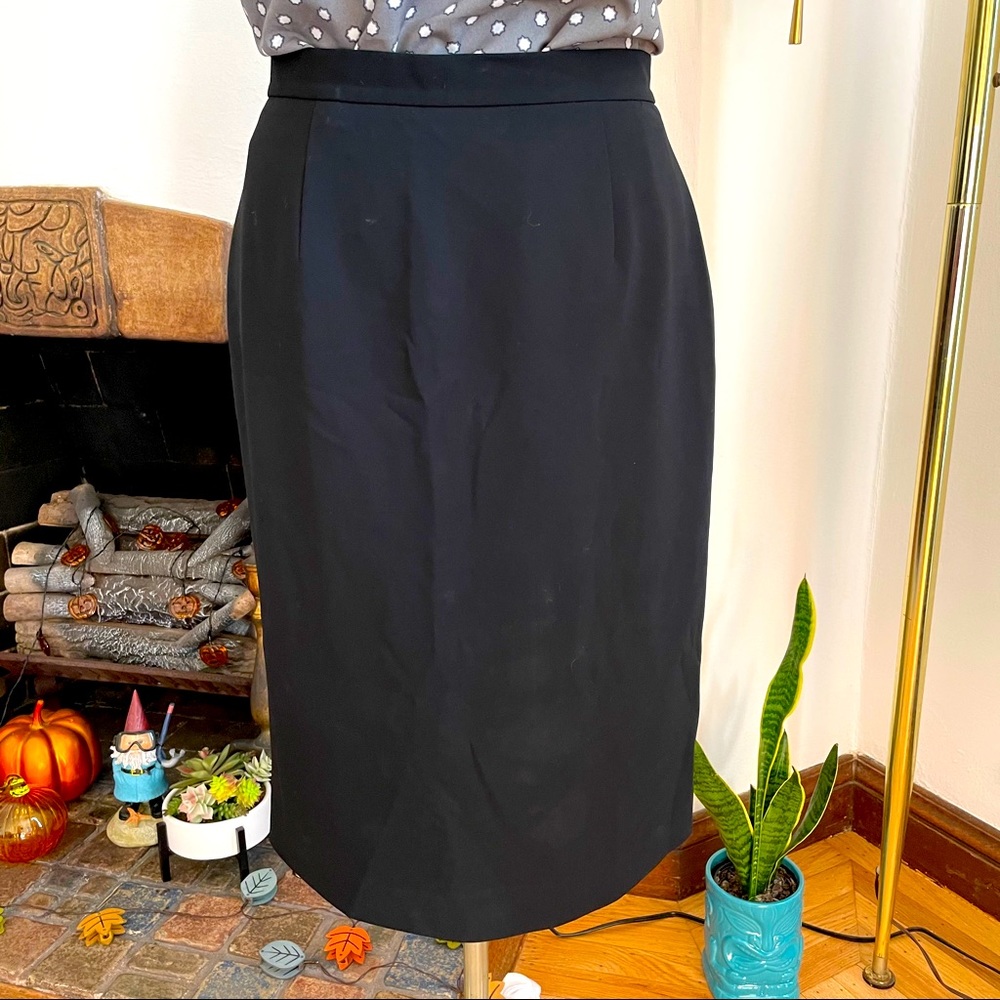 Jones New York black pencil skirt